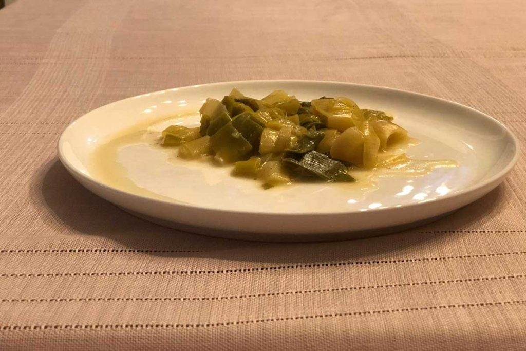 Zeytinyağlı Portakallı Pırasa Tarifi